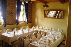 prilehly-salonek-k-hlavni-mistnosti